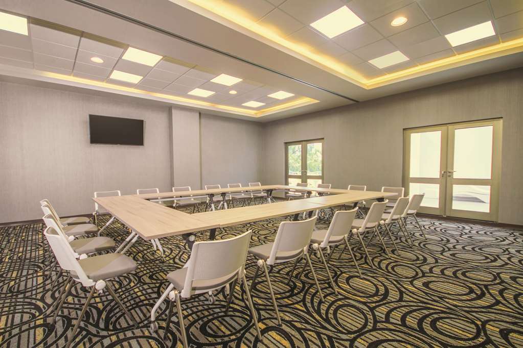 Hilton Garden Inn Leon Poliforum Konforlar fotoğraf