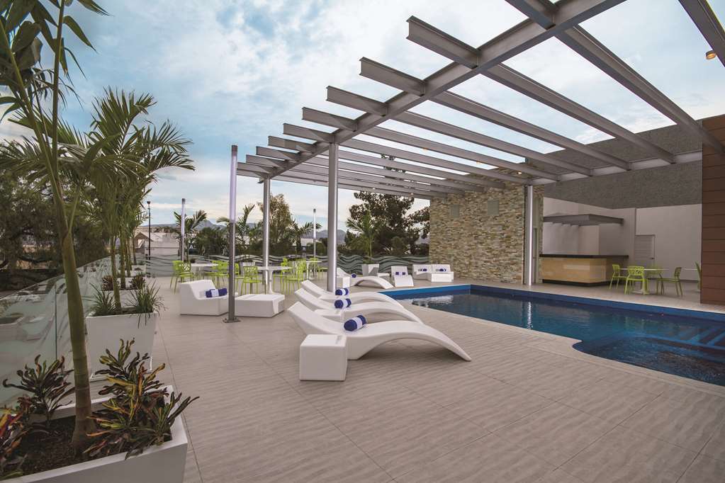 Hilton Garden Inn Leon Poliforum Konforlar fotoğraf