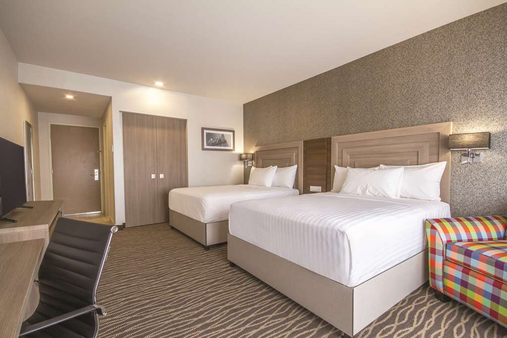 Hilton Garden Inn Leon Poliforum Oda fotoğraf